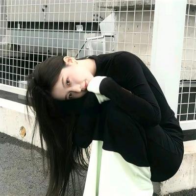 中间的房子